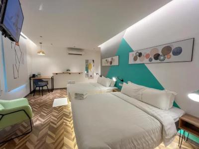 Apple 1 Queensbay - 49