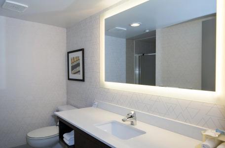 Rodeway Inn & Suites - 33