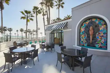 The Waterfront Beach Resort, A Hilton - 45