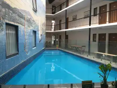 The Surrey - 11