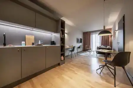 b&b Berlin-Airport - 12