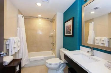Courtyard by Marriott Times Square West - 51