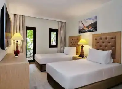 DoubleTree by Hilton Bodrum Marina Vista - 46