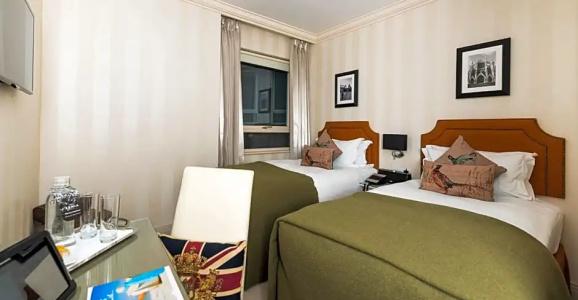 Xenia - Autograph Collection - 94