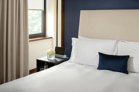 Como The Halkin - 3
