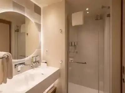 Hampton By Hilton Munich City North - 30