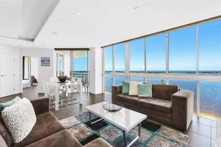 Crystal Bay On The Broadwater - 90