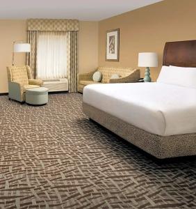 Hilton Garden Inn/Hanes Mall - 79