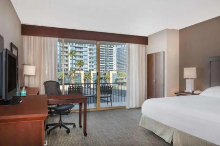 Wyndham San Diego Bayside - 29