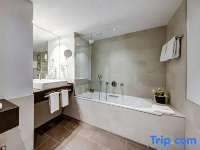 Best Western Premier Beaulac - 92