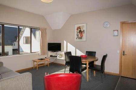 Allan Court - 94