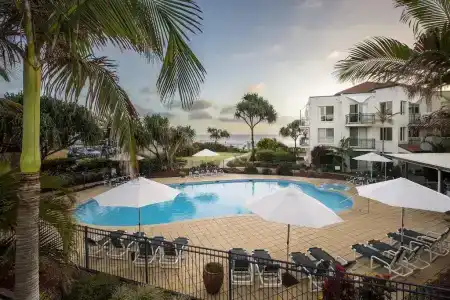 Golden Riviera Absolute Beachfront - 35