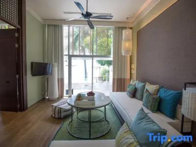 Veranda Pool Suite - 129