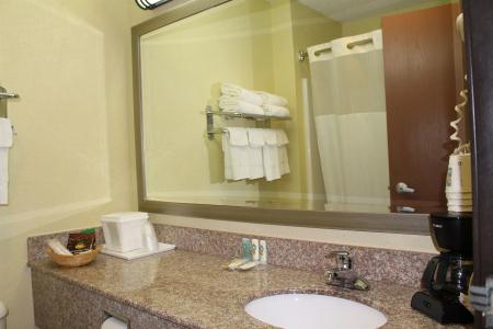 Quality Inn East Evansville - 6