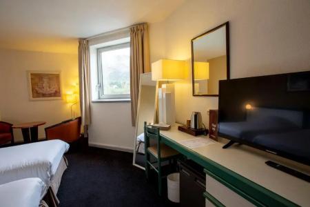 Hôtel Paradis - 122