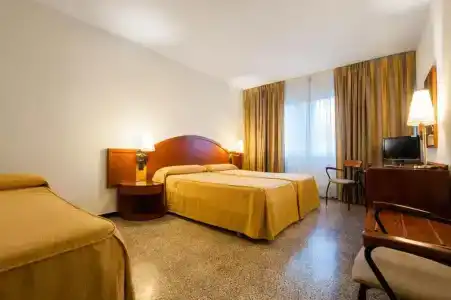 Gaudi - 48
