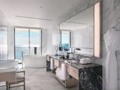 Halekulani Okinawa - 13