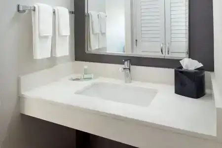 Courtyard by Marriott - 7