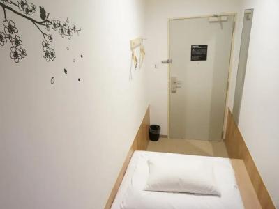 The Pocket Kyoto Shijo Karasuma - 10
