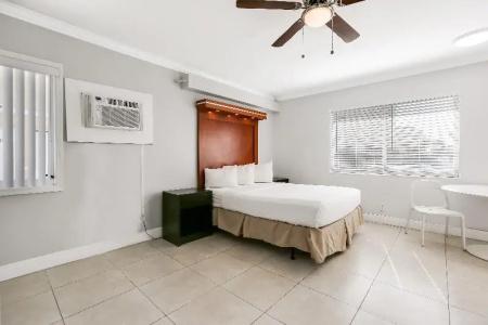 Hollywood Beachs - 62