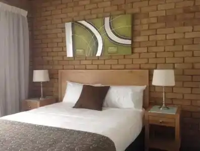 Best Western Motor Inn & Serviced - 91