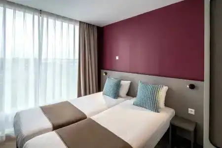 New Century Amsterdam - 9