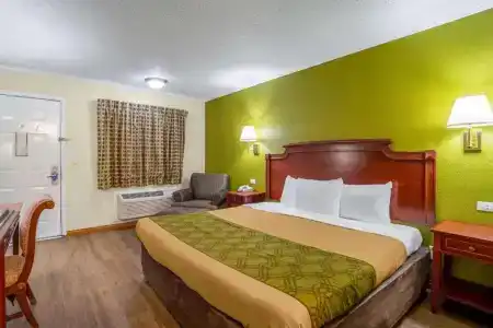 Rodeway Inn & Suites Fort Jackson - 31