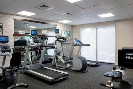 Courtyard by Marriott Barefoot Landing - 20