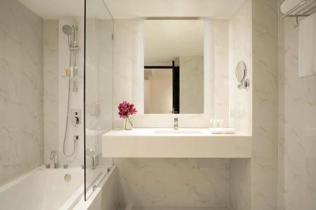 Mövenpick Sukhumvit 15 Bangkok - SHA Extra Plus Certified - 54
