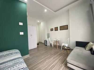 Lucas Inn - 77