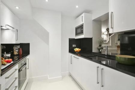 Queensgate Court - 16