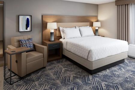 Hawthorn Suites by Wyndham DFW Airport North - 43