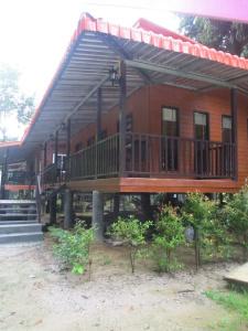 Khao Sok Holiday Resort - 17
