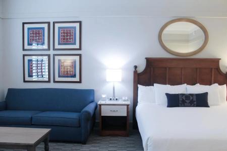 Carlisle Inn - 3