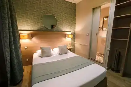 Hôtel du Dauphin - 70