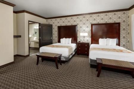 Hawthorn Suites by Wyndham - 45