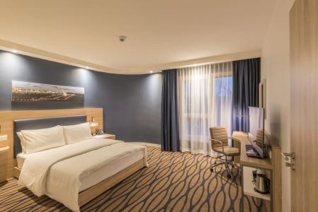 Hampton By Hilton Frankfurt Airport - 4