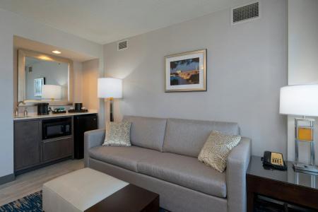 Embassy Suites by Hilton Old Town - 3