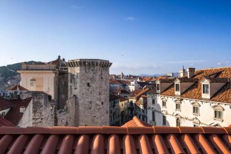 Plaza Marchi Old Town - Mag Quaint & Elegant Boutiques - 167