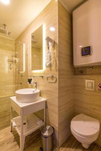 Privilege Suites by Central Park - 8
