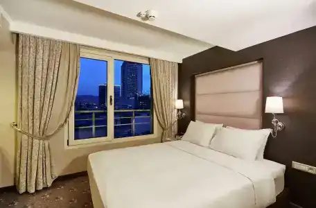 DoubleTree by Hilton Izmir - Alsancak - 32