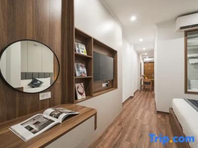 Narcissus & Apartment - 55