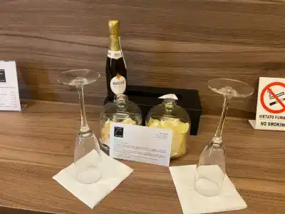 7th Floor Suite - 38