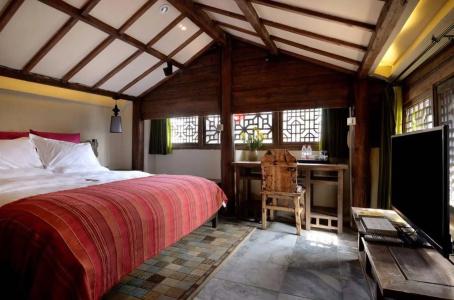 Blossom Hill Inn - Weavingland - 3