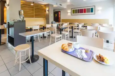 b&b hôTel Rennes Ouest Villejean - 19