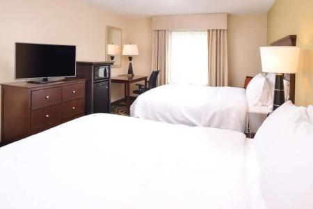 Hampton Inn Midtown-Aksarben - 59