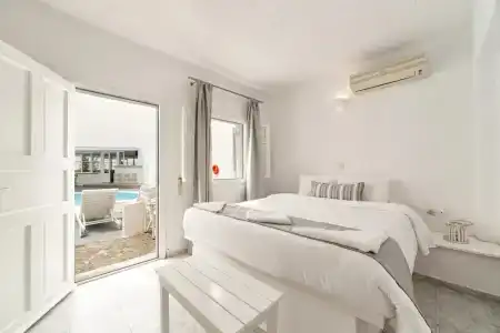 Artemis Suites - 17