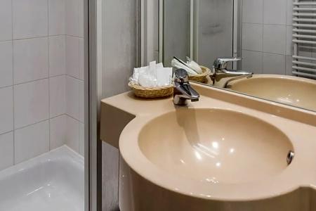Central - 18