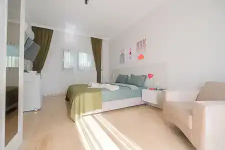 Eden Nest Exclusive - 60