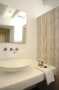 Kapetan Tasos Suites - 16